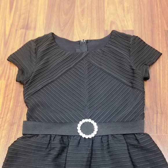 Girls' Amy Byer Cap Sleeve Dress, Black, Size 14, EUC - Picture 3 of 7